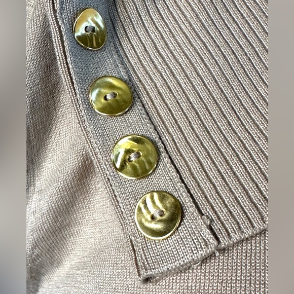 NEW, Investment Women's Beige Long Sleeve Sweater Size XL - Picture 3 of 7